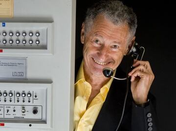 Internet cumple 50 años