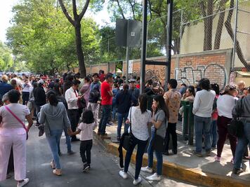 Protestan en avenida Coyoacán por casilla especial