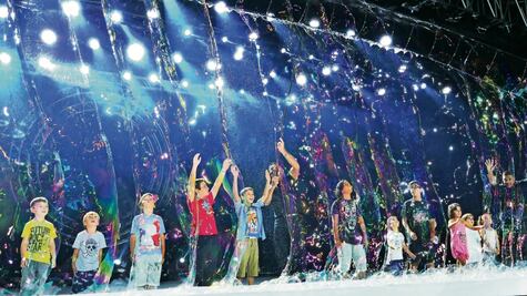 Convierten burbujas en una obra de arte