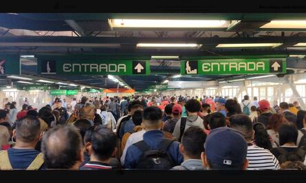 Línea 8: Metro reporta avance entre trenes de 7 minutos; usuarios dicen que tiempo es mayor