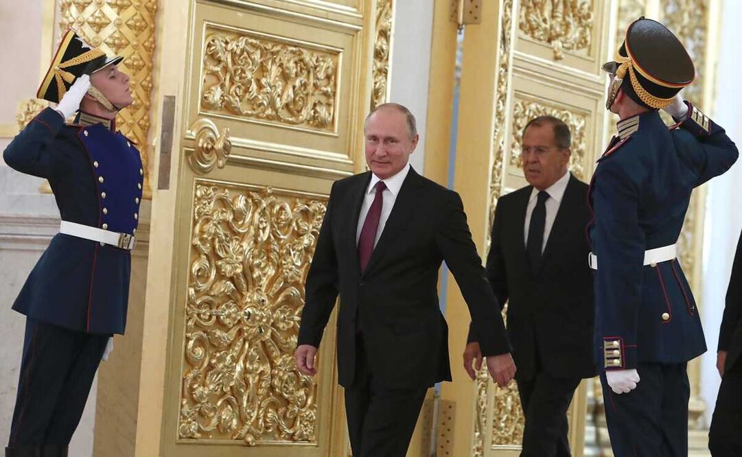 Rusia - Ucrania. “¿Y si mejor echan de París a las amantes de Putin?”, dice periodista de EU. Foto: AP 