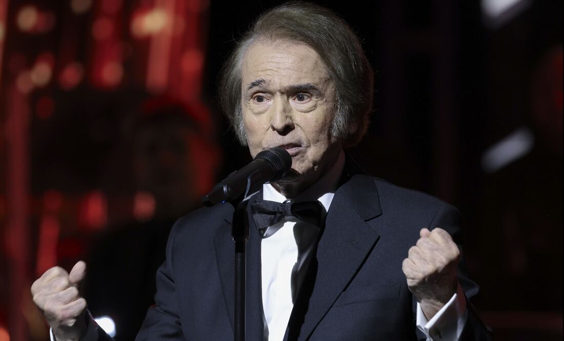 La industria musical latina regaló este miércoles a Raphael "su gran noche" con un recital que rindió homenaje a un espectacular legado de más de 60 años en el que participaron celebridades como Aitana, David Bisbal, Rozalén o Pablo López.
FOTO: EFE/ Octavio Guzmán.