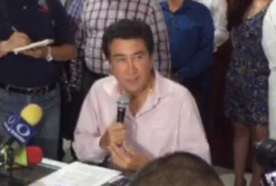 Héctor Yunes exige a Javier Duarte dejar gubernatura