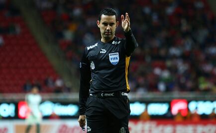 César Ramos será el árbitro del clásico regio