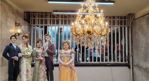 TikTok Users Plan Historical Costume Meetup at Metro Hidalgo Station in Response to Renovations