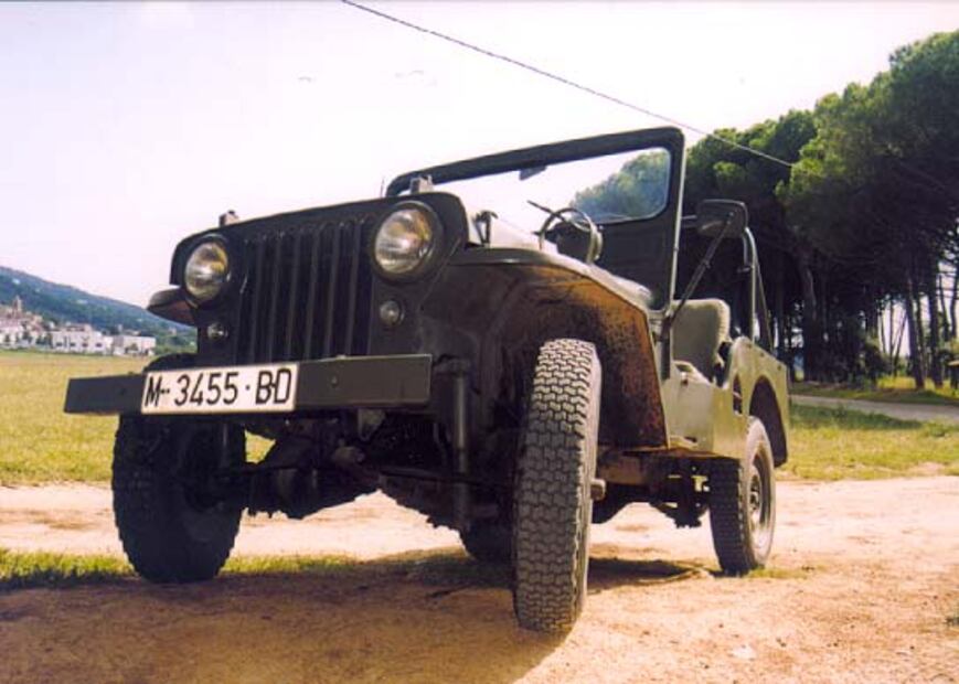 Los primeros autos de estas celebridades actuales