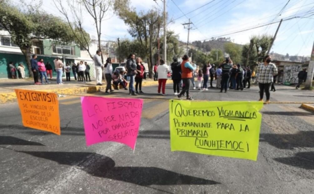 Padres de familia exigen seguridad en escuela primaria de Toluca; reportan 5 robos en 7 meses