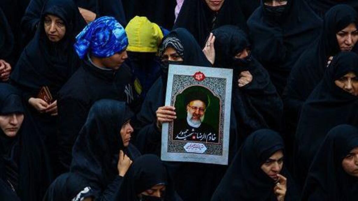 Las imágenes del multitudinario adiós al presidente de Irán, Ebrahim Raisi. Foto: BBC