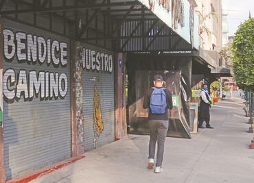 Peligran 100 mil negocios de seguir semáforo rojo