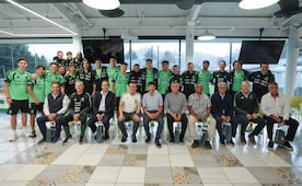 Mundialistas en México 86 visitaron a la Selección Mexicana durante su concentración en el CAR