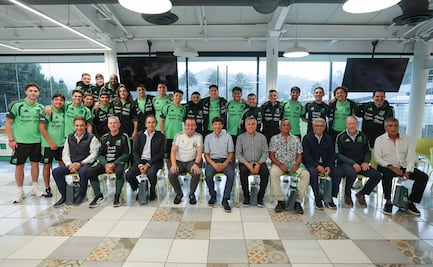 Mundialistas en México 86 visitaron a la Selección Mexicana durante su concentración en el CAR