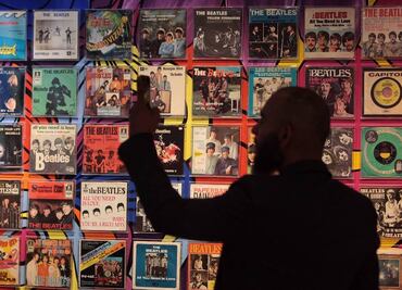 Inauguran muestra sobre los Beatles en la Ciudad de México