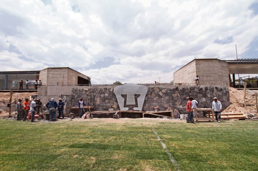 La construcción de la Cantera 2 se mantiene sin contratiempos. Foto: CARLOS MEJÍA. EL UNIVERSAL