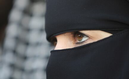 Víctima de violación grupal es castigada con cárcel y latigazos