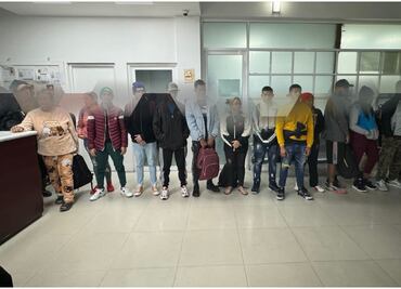 Fiscalía del Edomex rescata a 22 extranjeros de un inmueble en Tultepec