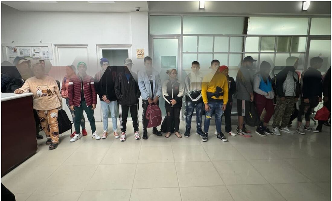 Elementos de la Fiscalía General de Justicia del Estado de México y de la policía municipal rescataron a 22 extranjeros. Foto: Especial