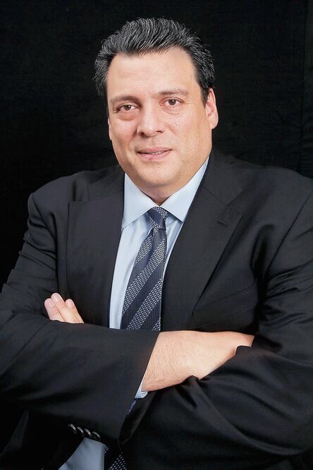 “El fracaso de Saúl Álvarez ante [Floyd] Mayweather le ha dado la madurez, experiencia y los conocimientos. Ya que vives algo así, la situación es diferente”, opina Mauricio Sulaimán (ARCHIVO EL UNIVERSAL)