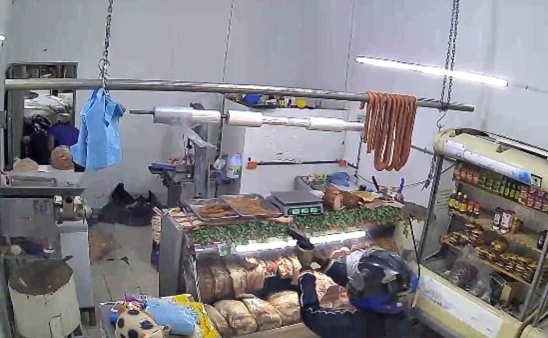 Sujeto dispara contra dos empleados de una carnicería ubicada en la colonia Solidaridad 3ra sección, en el municipio de Tultilán, Estado de México Foto: Especial