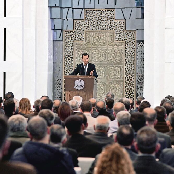 El presidente sirio Bashar al-Assad, durante un discurso ayer en Damasco. EFE