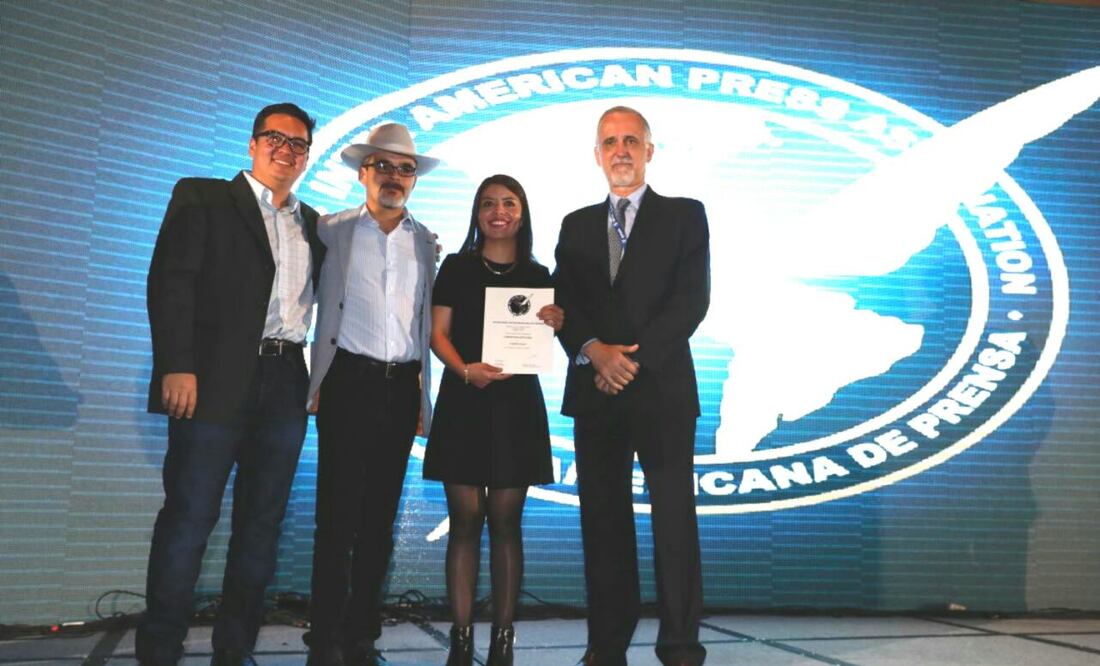 En la foto: Silber Meza, Salvador Frausto y Zorayda Gallegos (LUIS CORTÉS. EL UNIVERSAL)