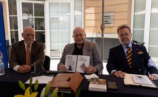 Manuel Mondragón y Kalb presenta los libros "Historia del karate en México" y "Seguridad estratégica"; recuerda programa de cuadrantes