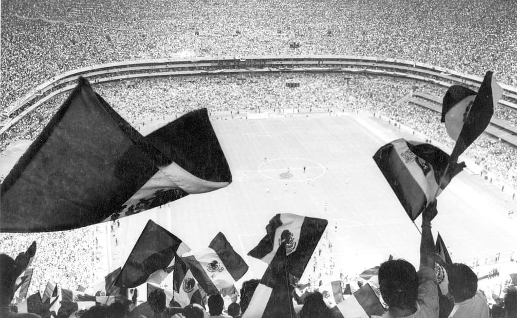 Para 1967, el Estadio Azteca era casa del Club América, Atlante y Necaxa. Para poder realizar la noche pugilística de ese año, se determinó que el partido América – Atlante se adelantaría al 11 de octubre. Foto: ESPECIAL.