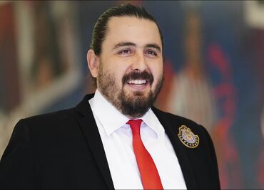 Amaury Vergara va por su propia historia en Chivas