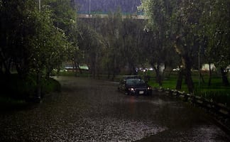 Prepara impermeable y paraguas; reportan fuertes lluvias en 8 alcaldías