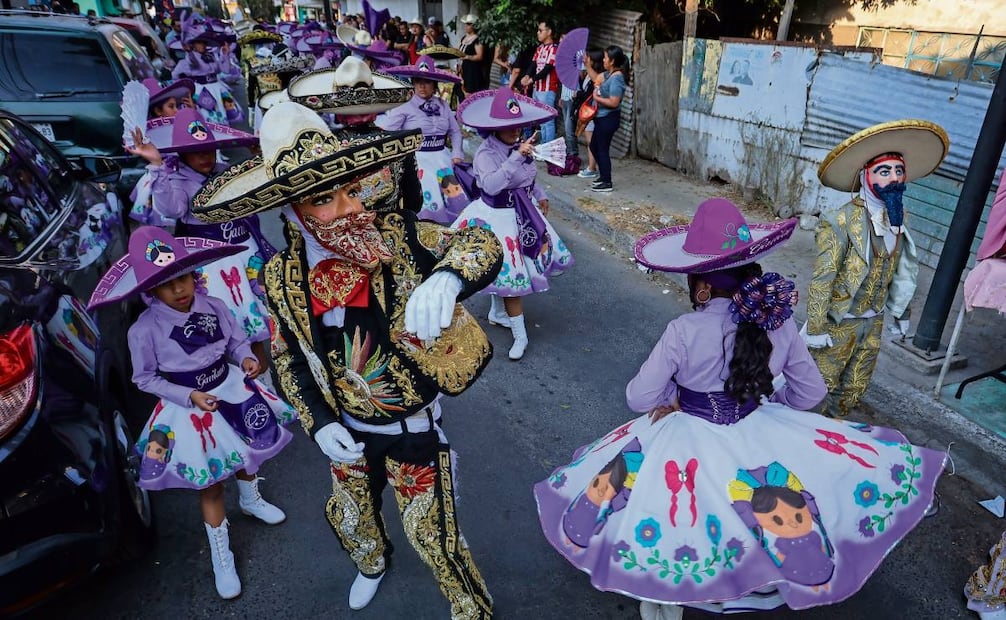 Estas fiestas, celebradas principalmente los primeros meses del año, son una muestra viva de la resistencia cultural en los barrios. Foto: Luis Camacho / EL UNIVERSAL