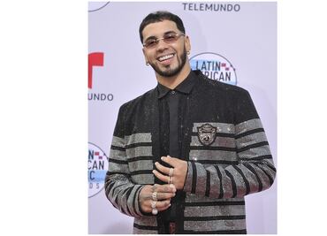 Anuel AA se alza como el rey de los Latin AMAs 2019
