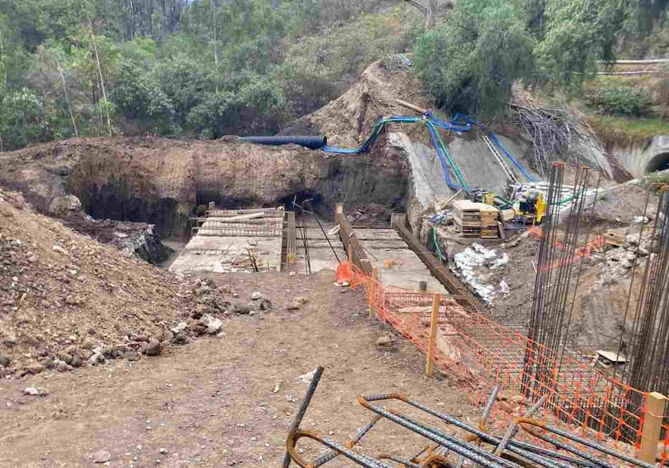 Las obras que vecinos han visto en las inmediaciones del Lago de Guadalupe corresponden a la construcción de una planta potabilizadora del proyecto de saneamiento de la presa. Foto: Especial