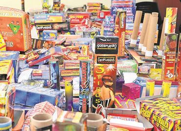 Niño y adulto pierden sus dedos por explosión de pirotecnia en Guanajuato