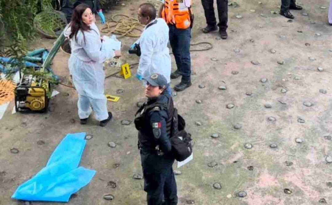 Dos hombres se encontraban laborando en el desazolve de una coladera cuando perdieron el conocimiento. Foto: Especial