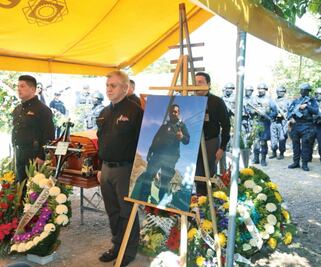 Asesinan a nueve policías en 3 estados 