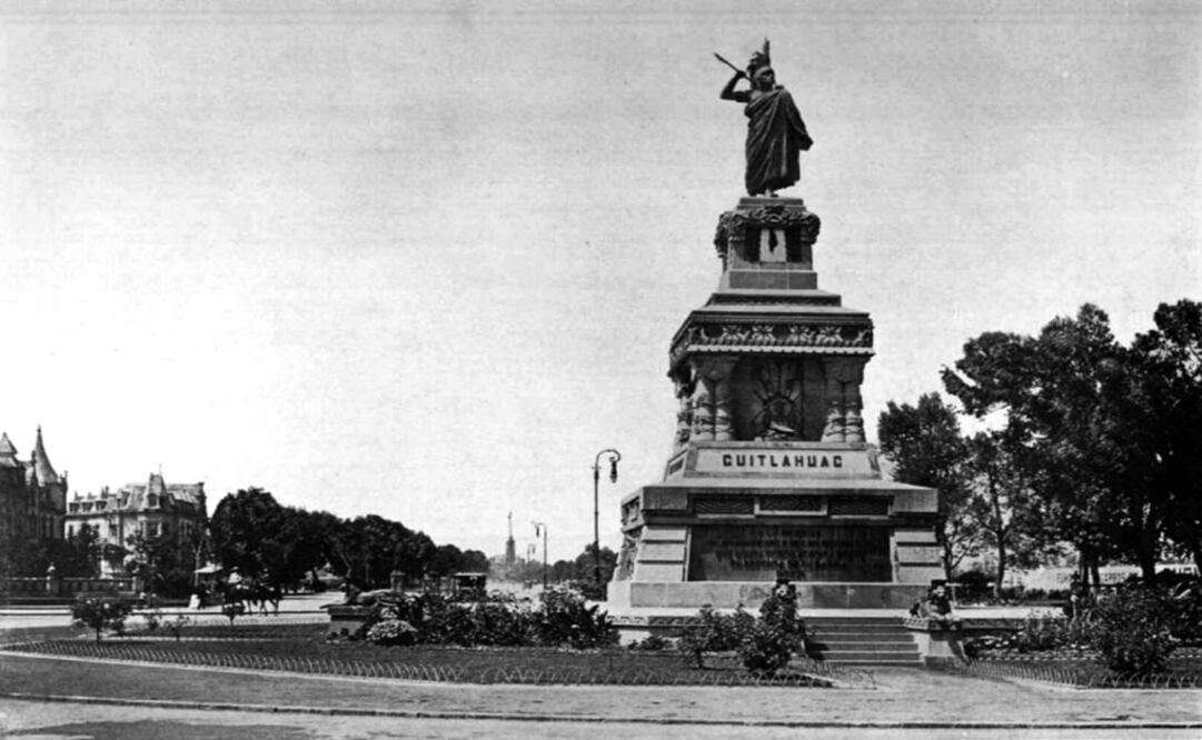 La estatua de Cuauhtémoc la cual se encuentra en el cruce de la avenida de los Insurgentes y Paseo de la reforma. (Foto: Archivo/El Universal)