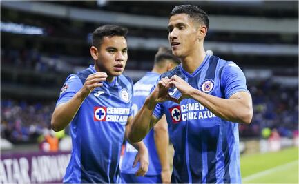 Cruz Azul, con muy poco, se impone al Montréal en el Estadio Azteca