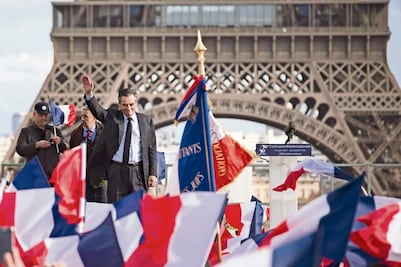 Nadie puede impedirme ser candidato, asegura Fillon