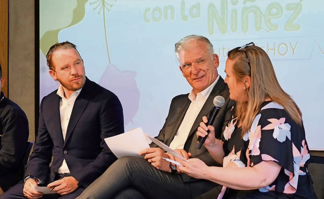 Santiago Taboada firmó un pacto de ocho compromisos a favor de los niños, como sistema de protección, seguridad, familia, entre otros rubros. Foto: Especial