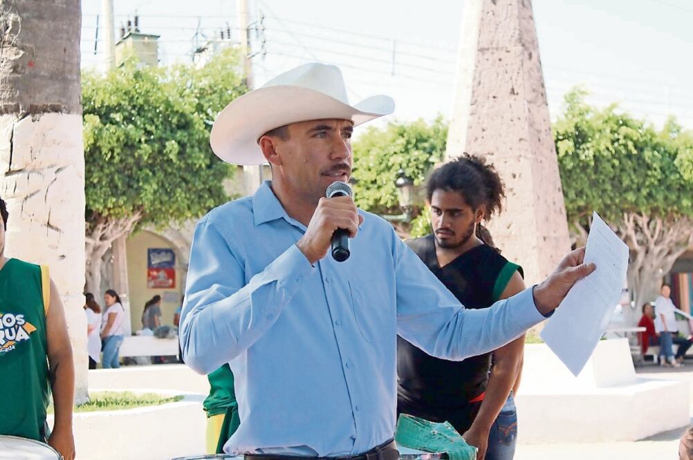 En diciembre del año pasado, Rodolfo Ruvalcaba intentó quitarse la vida, presuntamente porque estaba siendo amenazado por el crimen organizado. (TOMADA DE FACEBOOK)