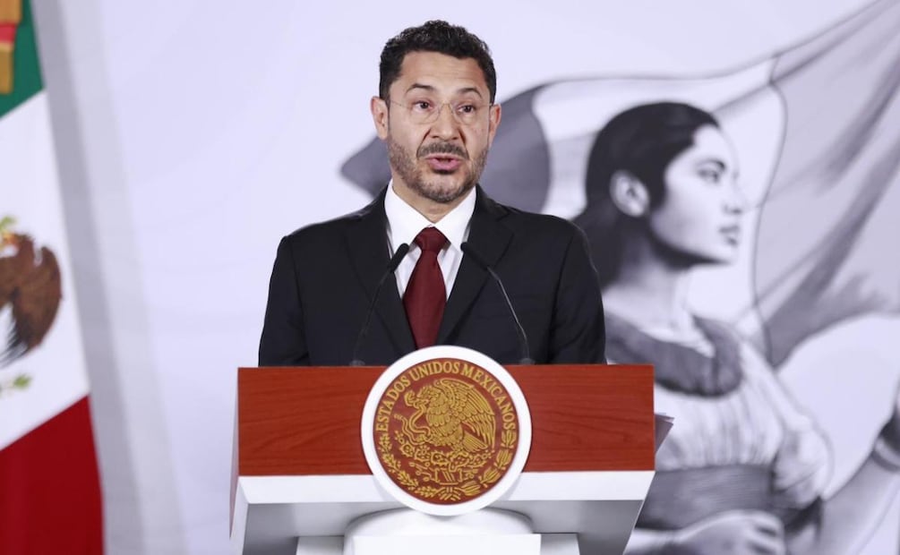 Director del ISSSTE, Martí Batres durante la conferencia de prensa de la presidenta Claudia Sheinbaum Pardo desde Palacio Nacional (02/06/2026). Foto: Diego Simón Sánchez / EL UNIVERSAL