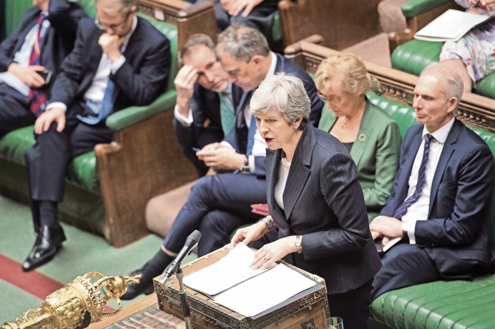 La primera ministra británica, Theresa May, ayer al hablar ante el Parlamento, en Londres. Foto: REUTERS