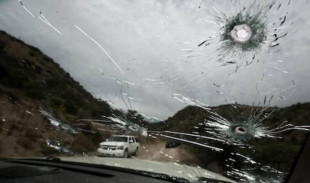 Presos y procesados, los 24 detenidos por masacre en Bavispe, dice FGR ante dichos de LeBarón