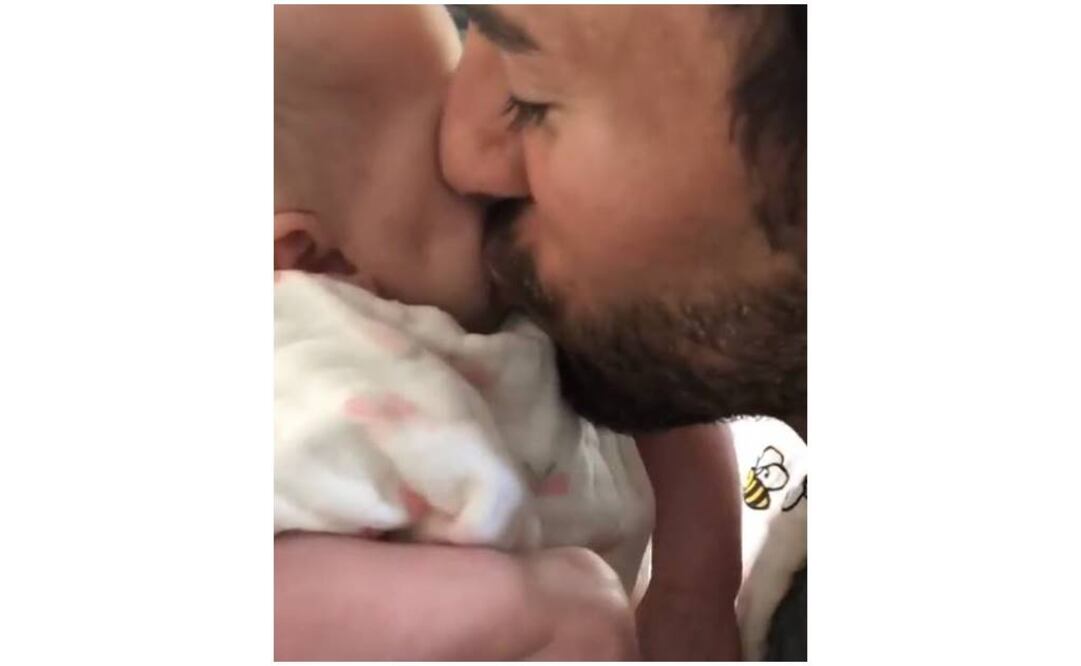 Enrique Iglesias disfruta su faceta de papá. Foto: Captura de pantalla