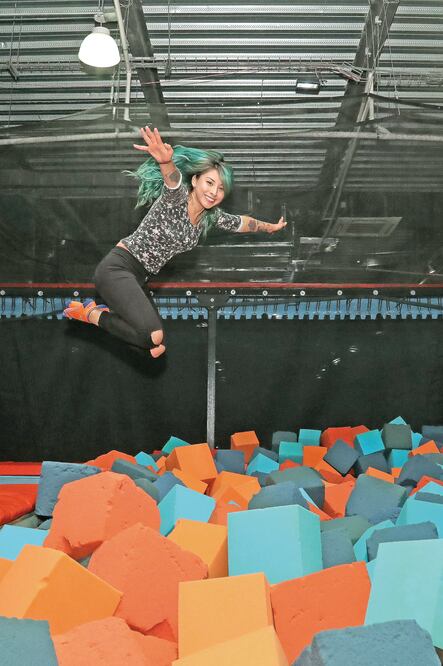 Jump-In incluye una alberca de cubos de esponja ()ARIEL OJEDA. EL UNIVERSAL