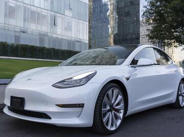 Así es manejar un Tesla Model 3 en México