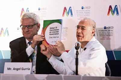 Internet, clave en futuro de la economía