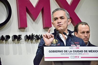 PRD cierra filas por México, dice Mancera