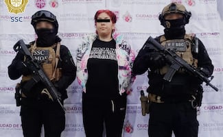 Cae "La Mane" lideresa de facción de la Unión Tepito junto a 4 personas más; les decomisan armas, drogas y hasta un mono araña