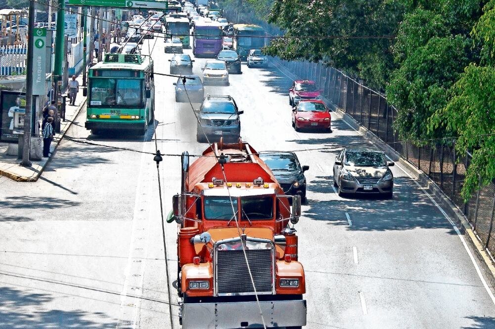 Los empresarios consideraron que la medida evitaría que la contaminación prevalezca en la Ciudad de México (ARCHIVO. EL UNIVERSAL)