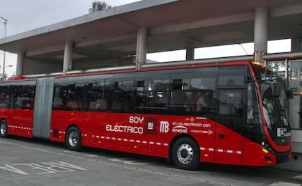 VIDEO: Arrancan en línea 4 del Metrobús 20 unidades eléctricas